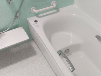 バスルームリフォーム 安心して使用できるバリアフリーの浴室