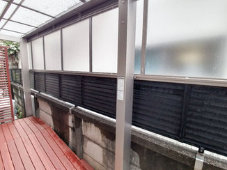 エクステリアリフォーム 雨の吹き込みを防ぐ、玄関スロープの屋根